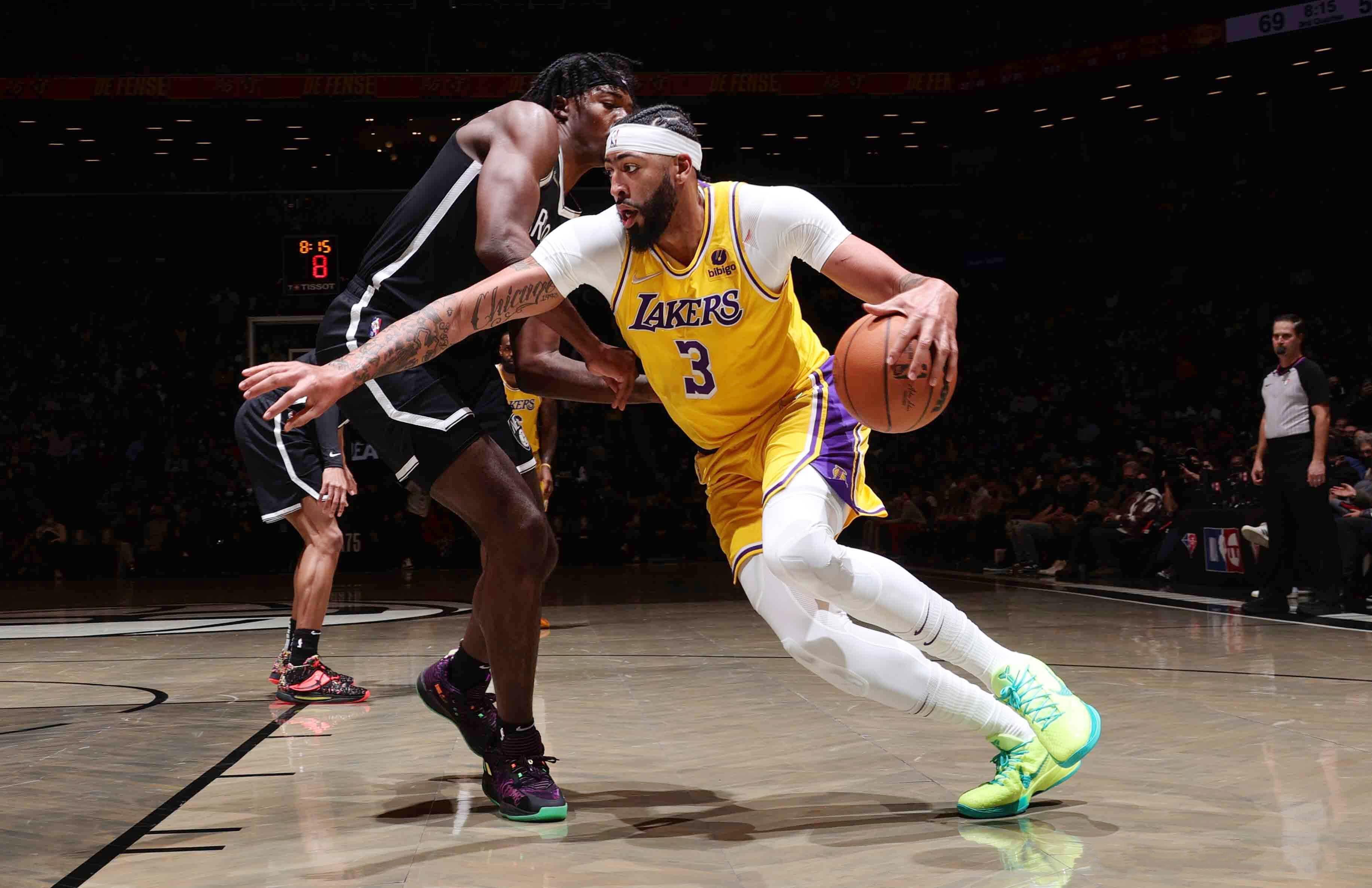 NBA联赛季后赛引发球迷狂欢