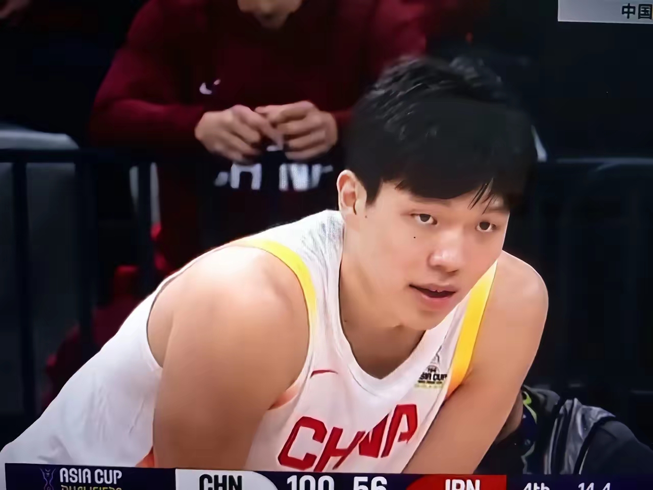 包含杨瀚森背靠背10+5+5失误夏联次战开拓者遭灰熊逆转的词条