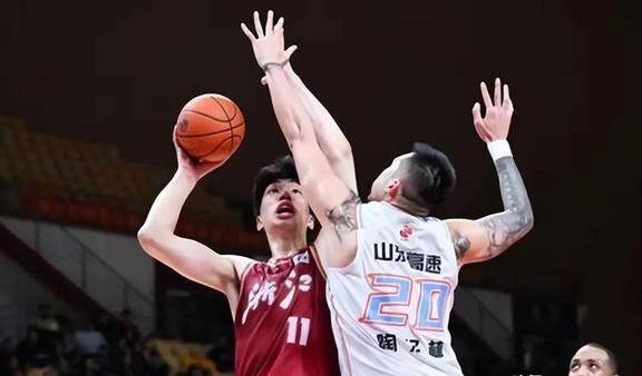 湖北队客场狭胜对手，实现两连胜稳住前八位置